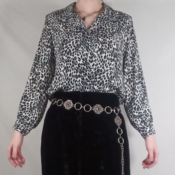 Vintage Petite Button Down Shirt w/ Shoulder Pads - Picture 2 of 15